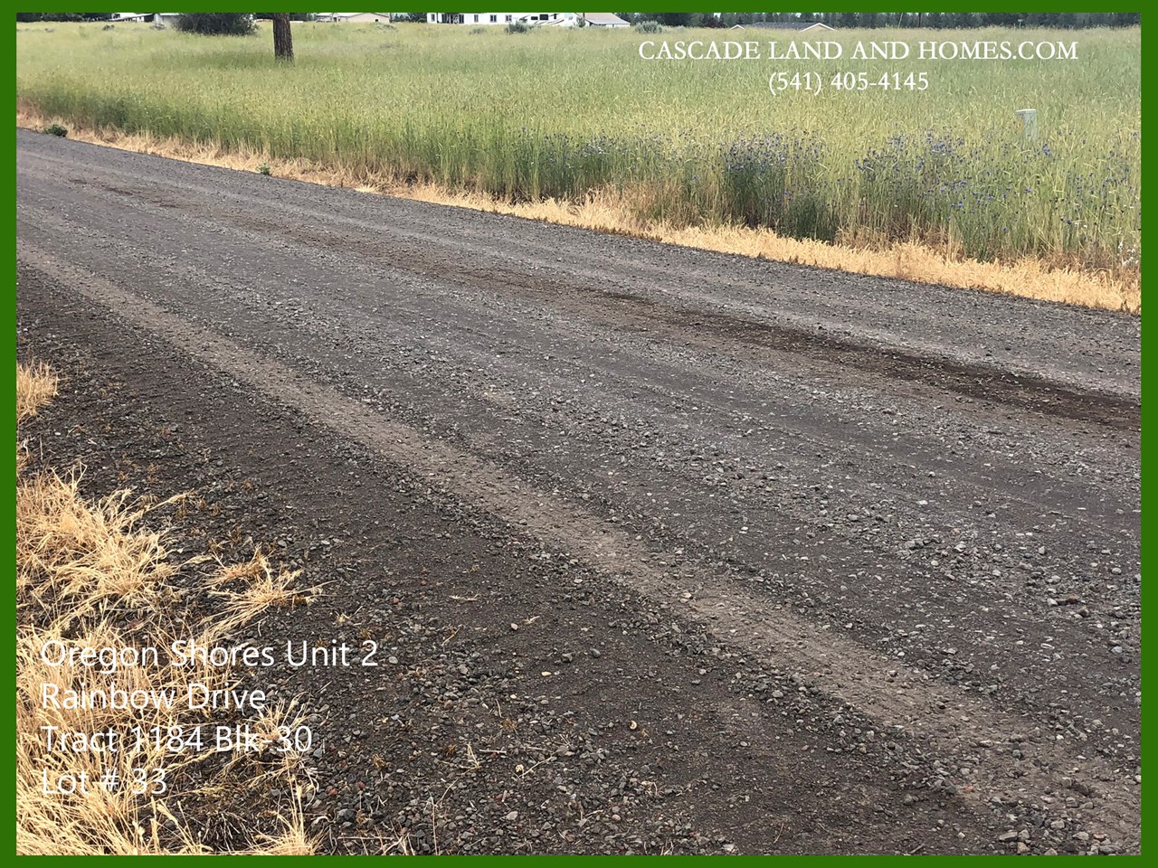 the roads are well maintained compacted gravel, included in your low yearly hoa fees.