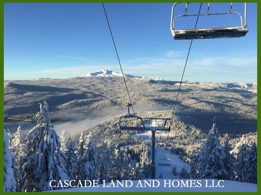the area offers some fantastic outdoor recreational opportunities, including wintertime
 skiing, sledding, snowmobiling and snowboarding at the willamette pass.